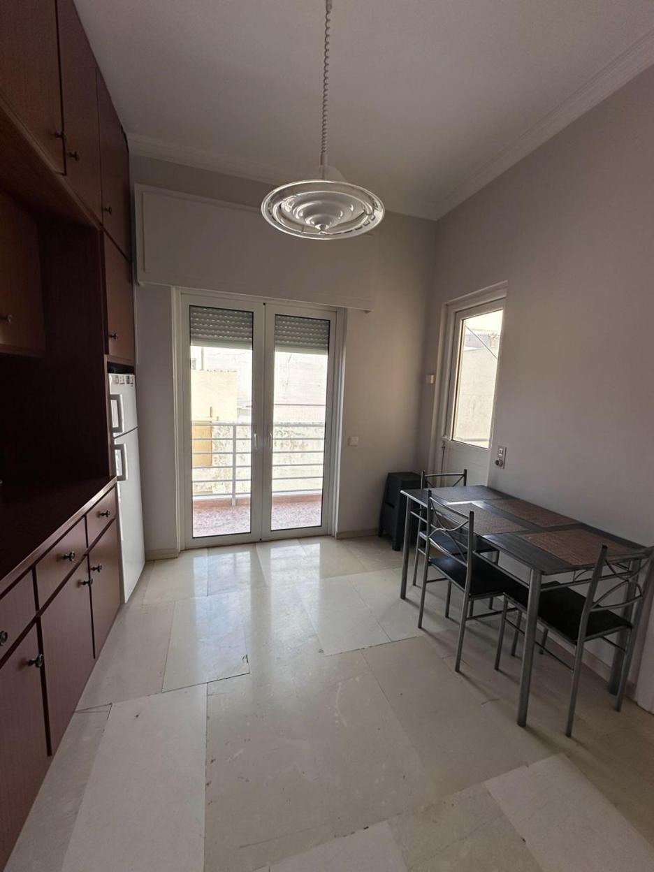Beach Front Apartment Nea Palatia Exterior photo